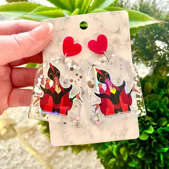 Jafar Acrylic Earrings - Picture 3 of 5